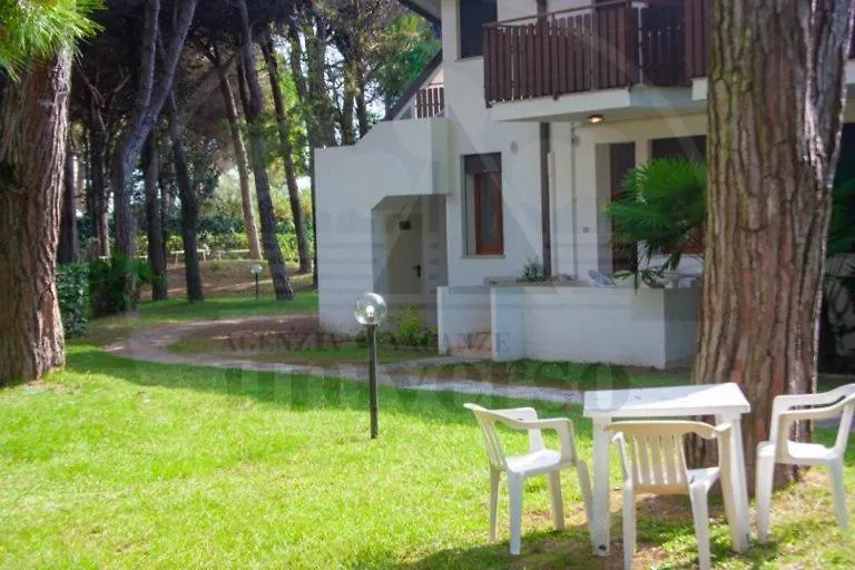 Sotto Il Pino Apartment Eraclea Mare